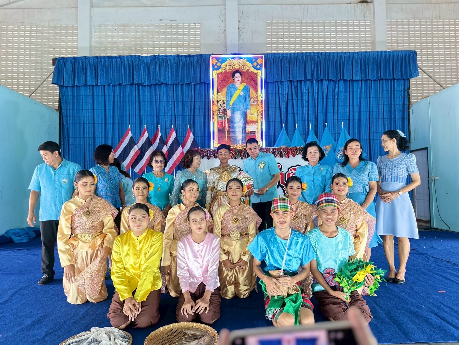 การแสดงชุด “กบินทร์บุรี วิถีแห่งใจ” รร.ท.1